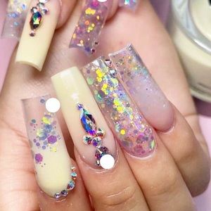 Meet your Posher, Steffany